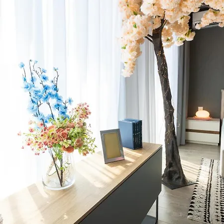 Cityscape Wonder Apartment *